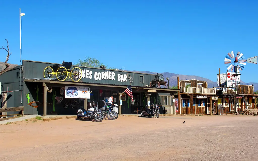 Jakes Corner Bar